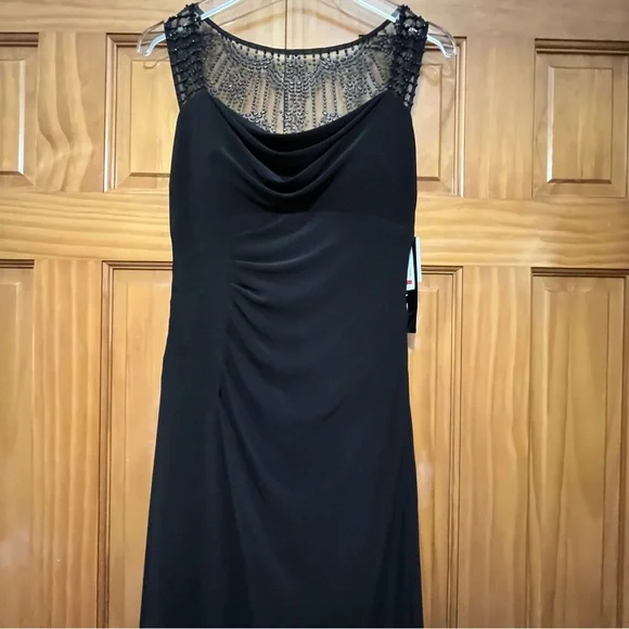 Xscape by Joanna Chen Black Elegant Beaded Gala Maxi Dress Size NWT